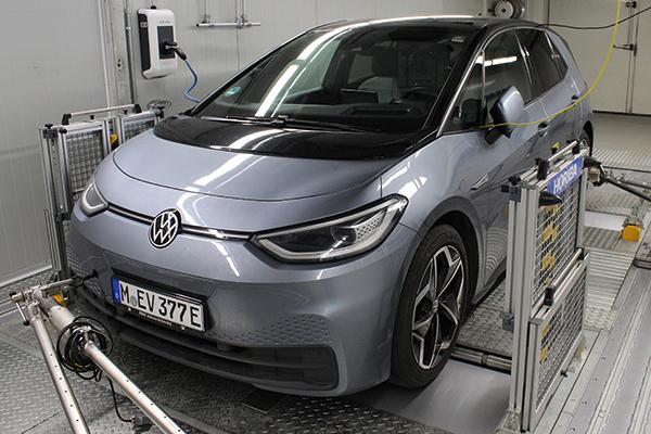 Volkswagen ID.3's battery impresses in endurance test