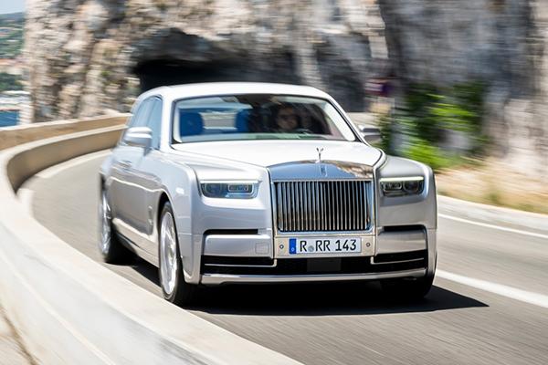 Rolls-Royce presents exclusive collection at French Riviera