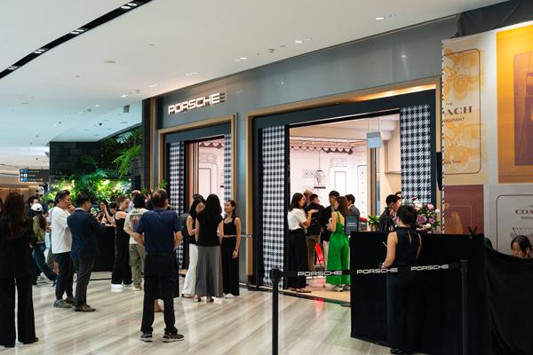 Porsche at Jewel store officially opens