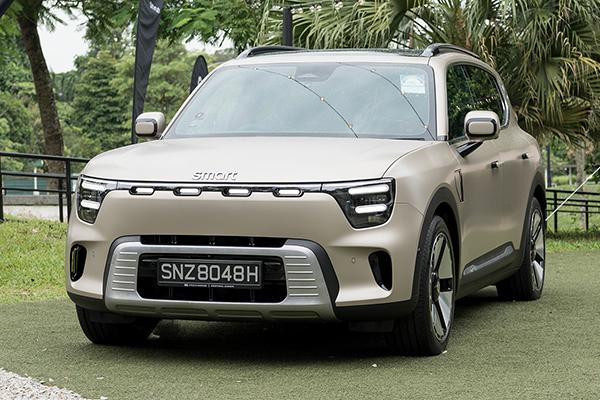 The largest Smart car ever, the #5 has been launched