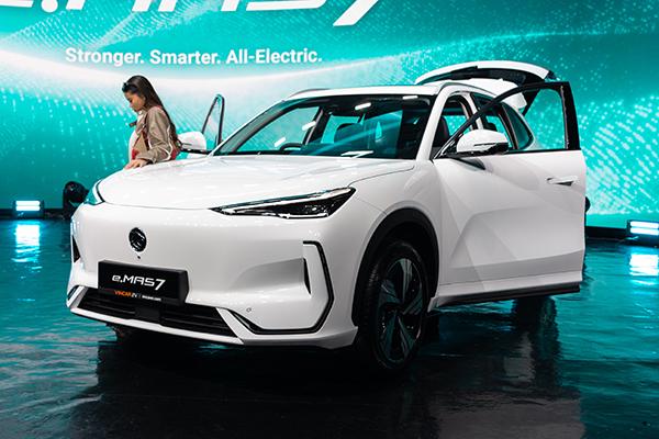 Proton returns to Singapore with launch of Proton e.MAS 7