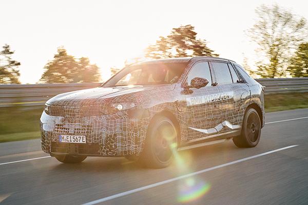 Fifth gen BMW X5 will offer hydrogen drivetrain option