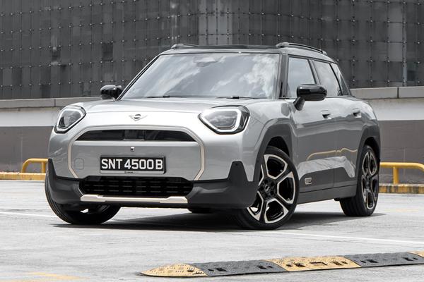 MINI Aceman E Review