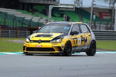 SKUber Race Team shines in championship debut