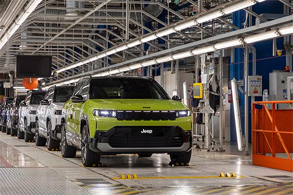 Jeep starts production of new Compass at its Melfi plant