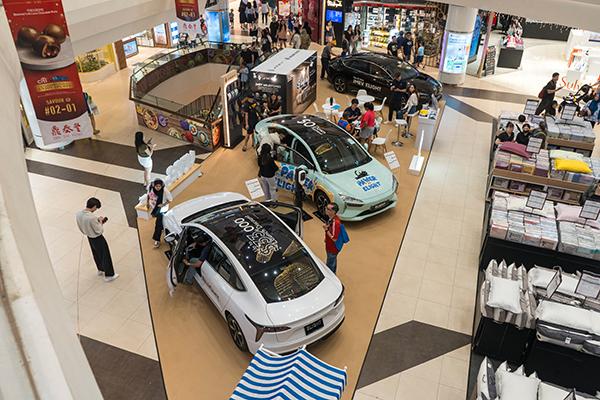 JMEV Elight lights up Tampines Mall for the New Year