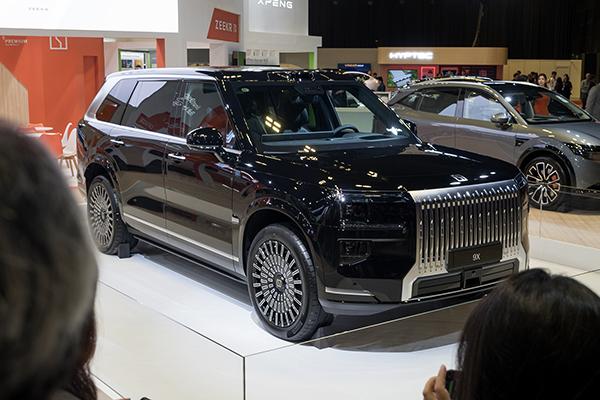 Zeekr showcases flagship Zeekr 9X luxury SUV in Singapore