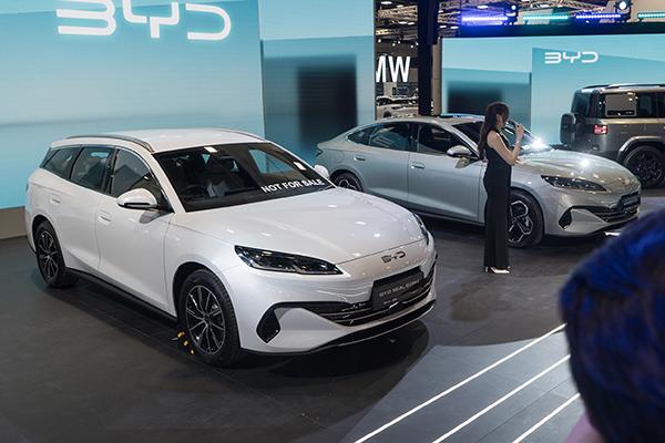 Plug-in hybrid BYD Seal 6 DM-i previewed in Singapore