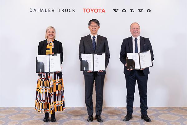 Toyota to join Daimler and Volvo in fuel cell joint venture