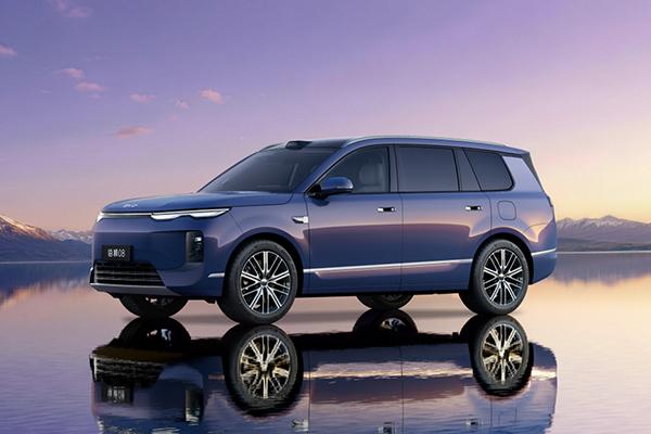 BYD unveils the Seal 08 and Sealion 08 at Auto China 2026