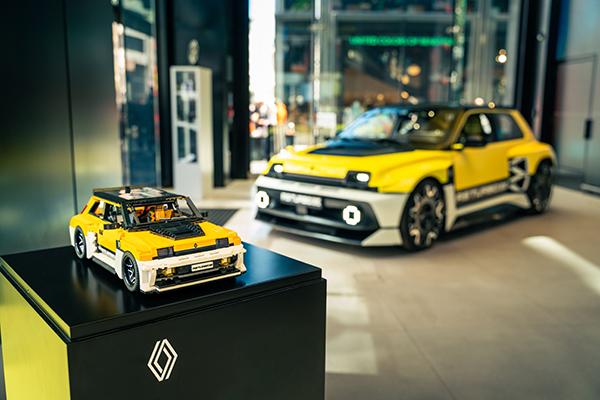 A Renault R5 Turbo 3E LEGO set could soon become official