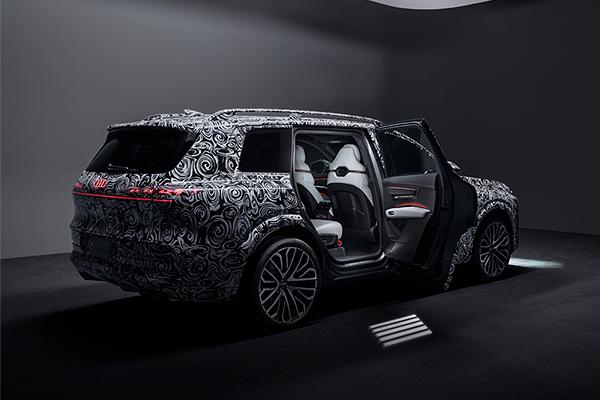 A first look inside the new Audi Q9