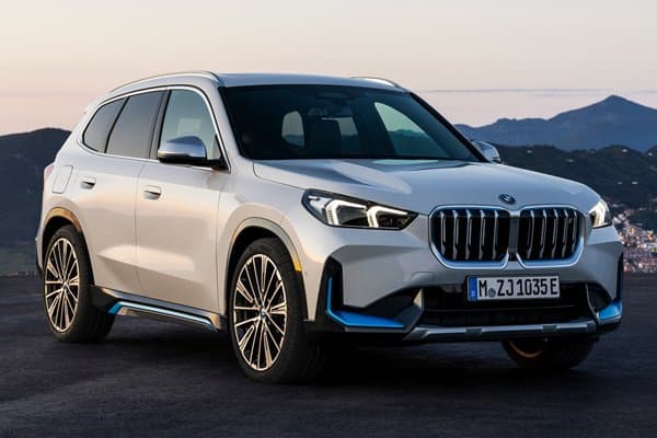 BMW iX1 Electric image